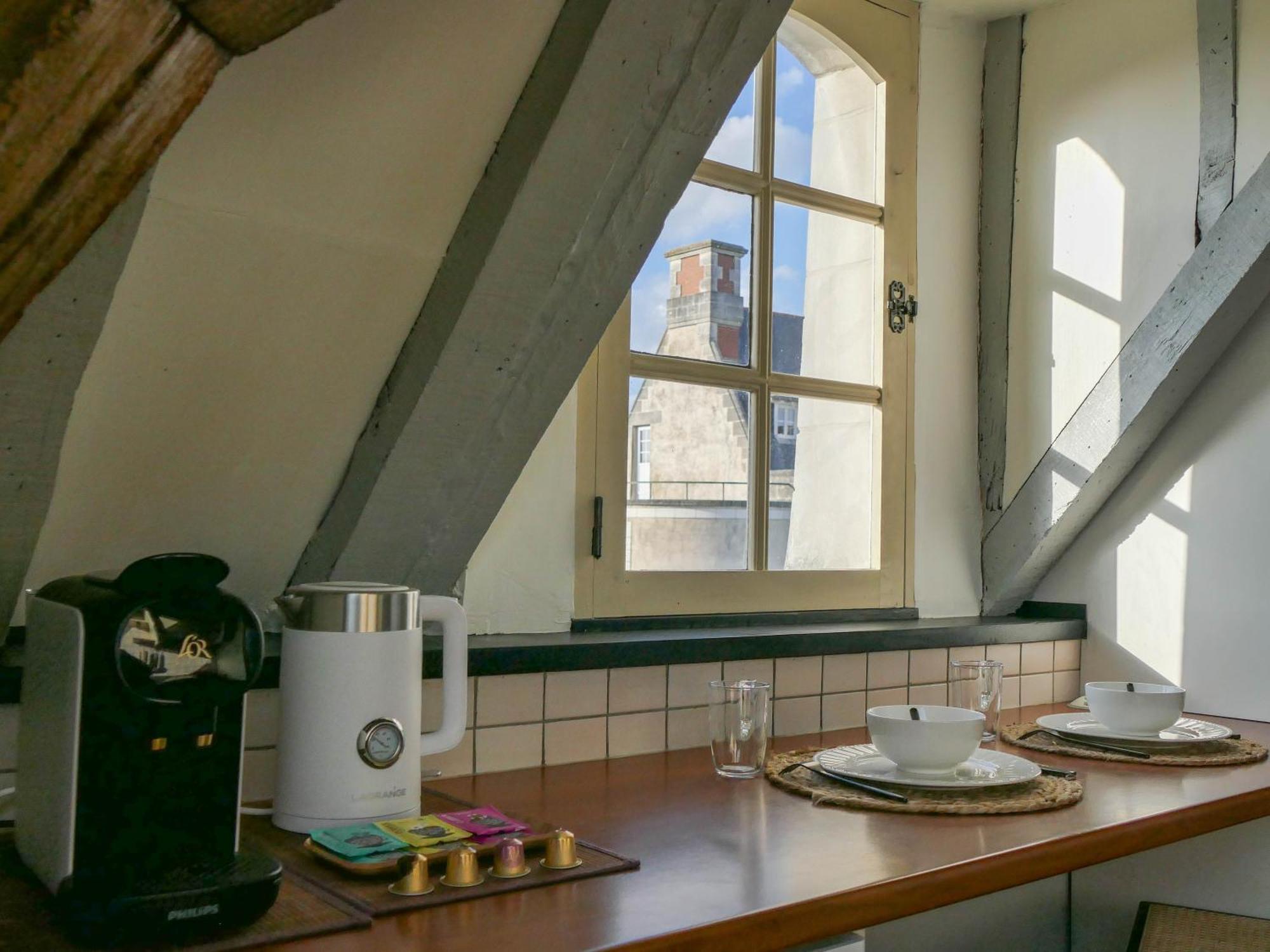 Suite Toussaint - Calme & Authentique Angers Exteriör bild