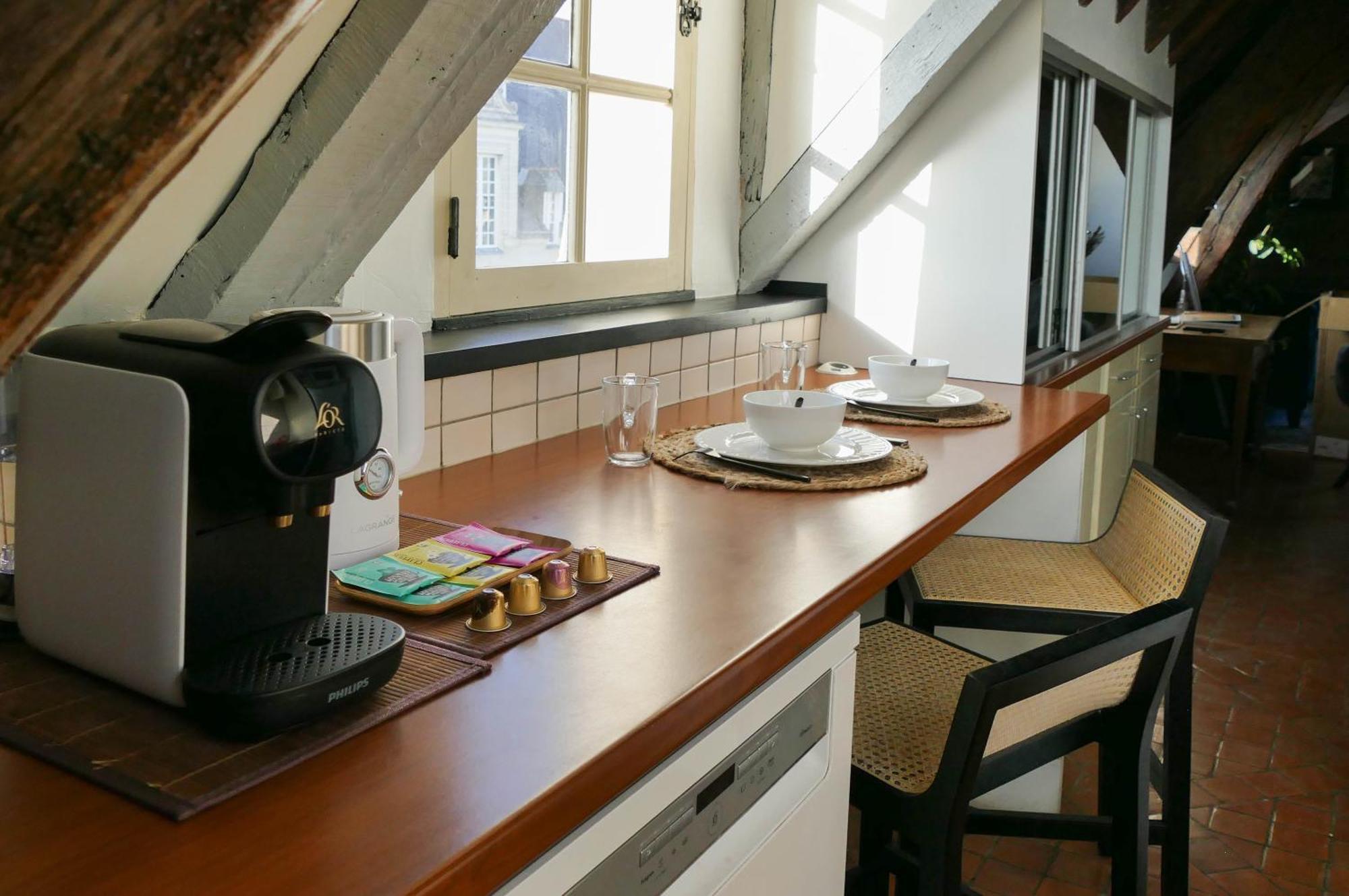 Suite Toussaint - Calme & Authentique Angers Exteriör bild