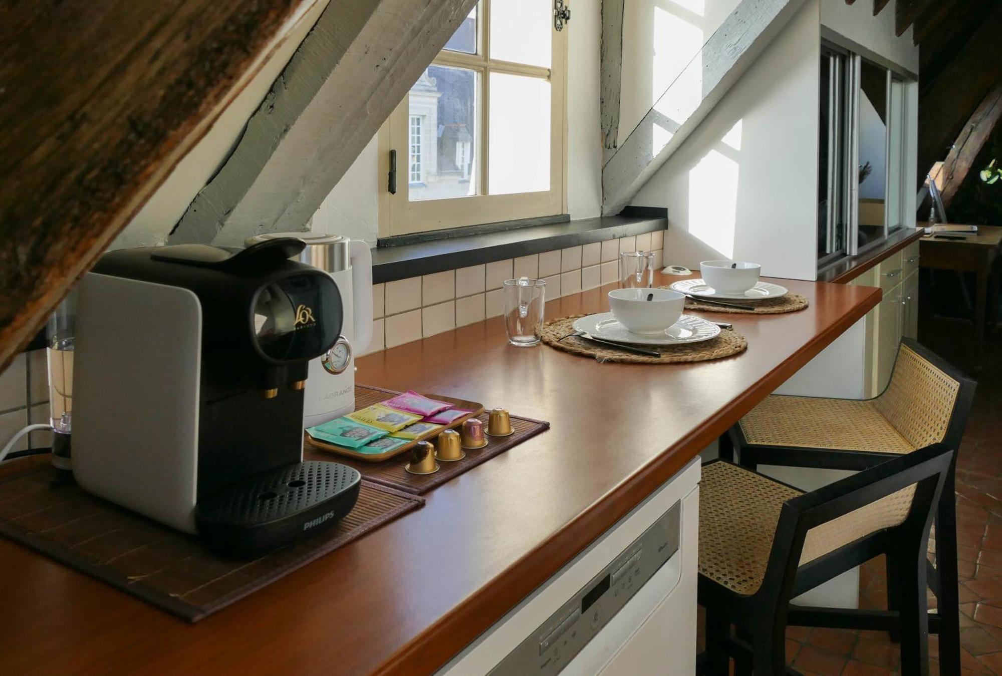 Suite Toussaint - Calme & Authentique Angers Exteriör bild